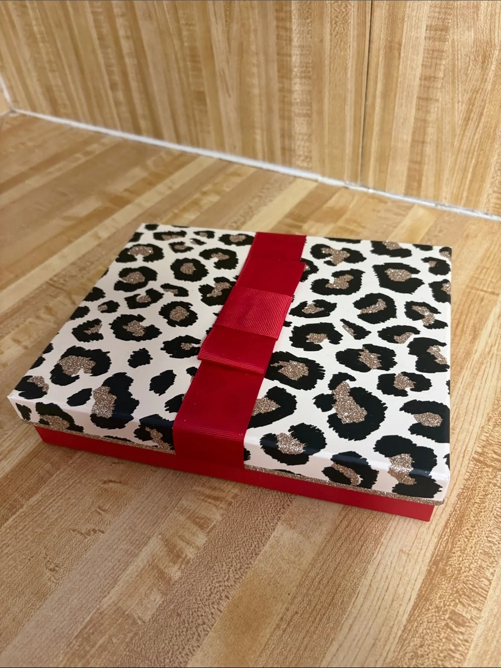 N/A stylish leopard